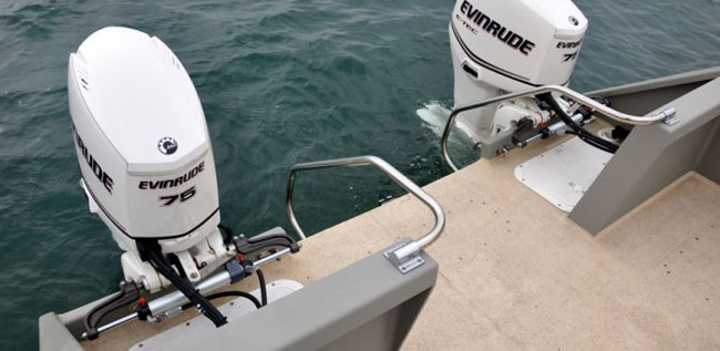 Bretagne conception catamaran RIDER C23